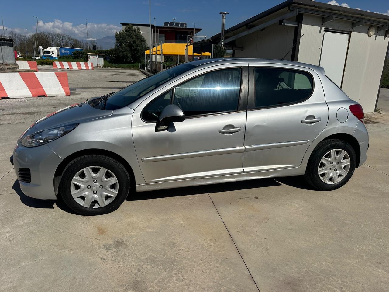 Peugeot 207 1.4 HDi 70CV