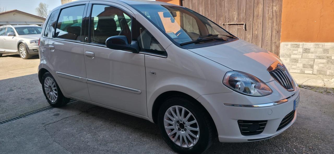 Lancia MUSA 1.4 8V Ecochic (GPL) 5th Avenue neop