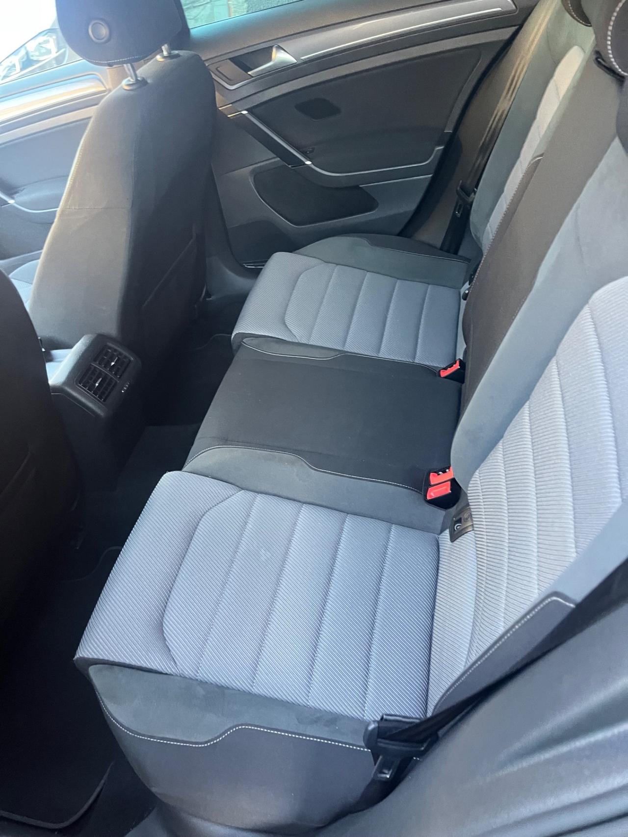 Volkswagen Golf 2.0 TDI 5p. Sport Edition BlueMotion Tech.