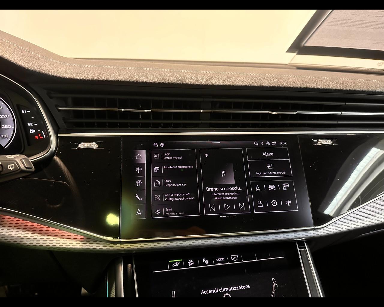 AUDI Q8 55 TFSI e TIPTRONIC QUATTRO S-LINE PLUS