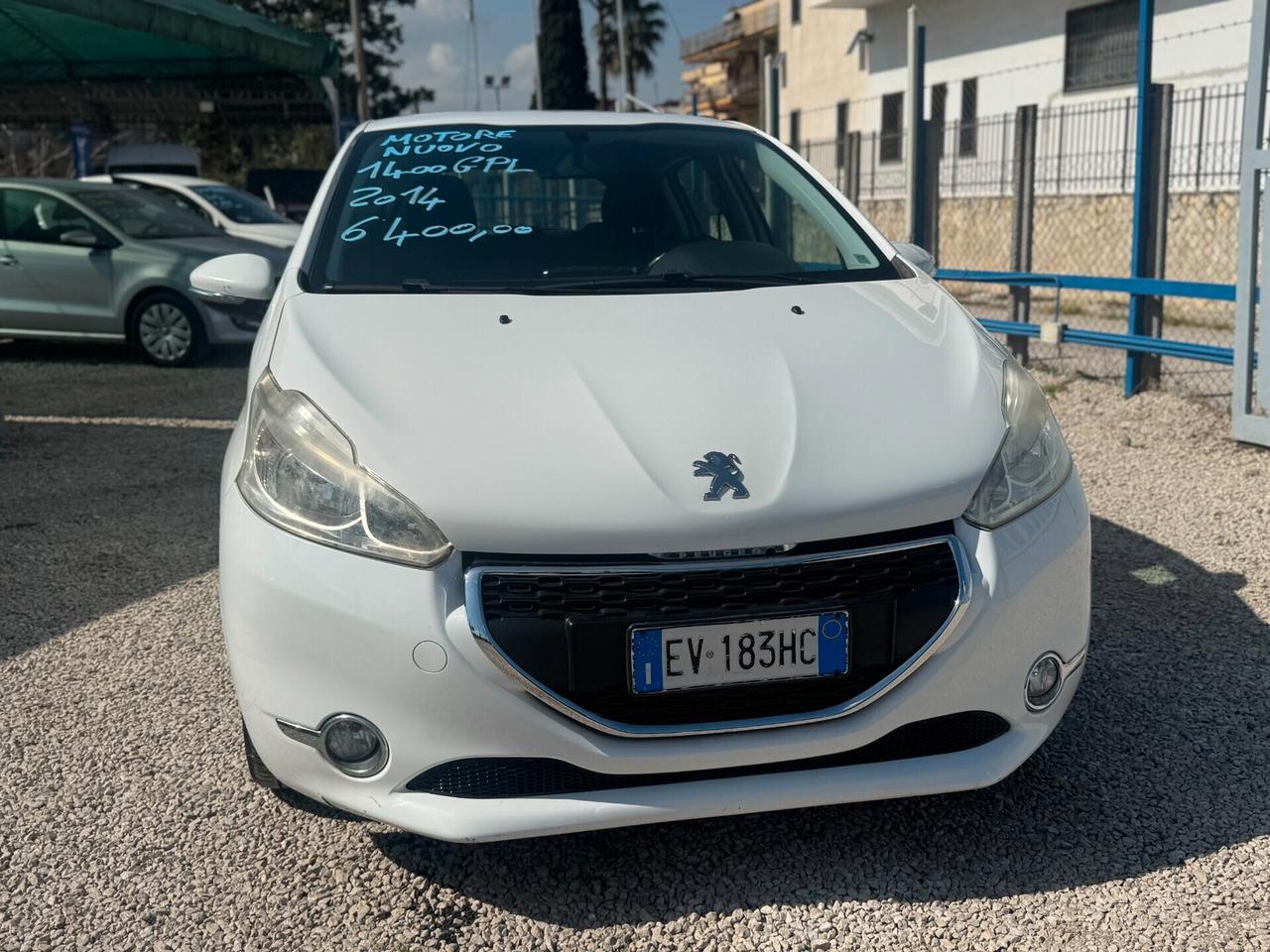 Peugeot 208 5 porte 1400 GPL Motore Nuovo 2014