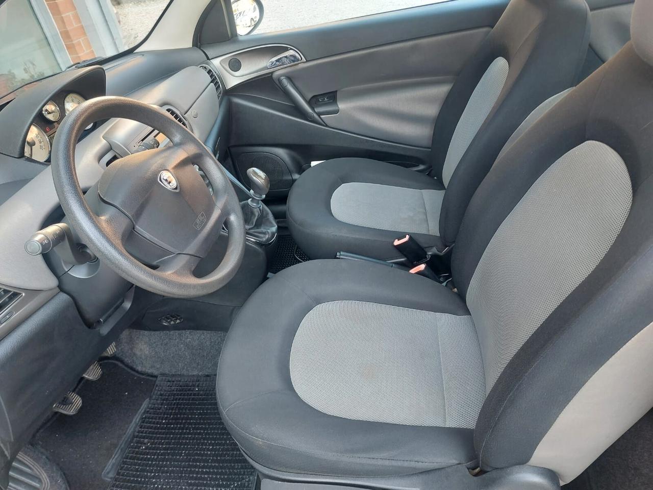Lancia Ypsilon 1.2 16V UNICO PROPRIETARIO OK NEOPATENTATI
