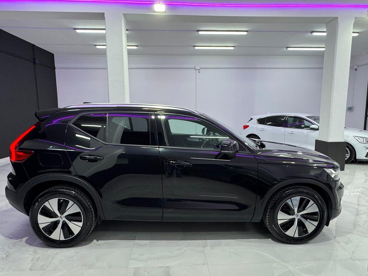 Volvo XC40 D4 AWD Geartronic Momentum