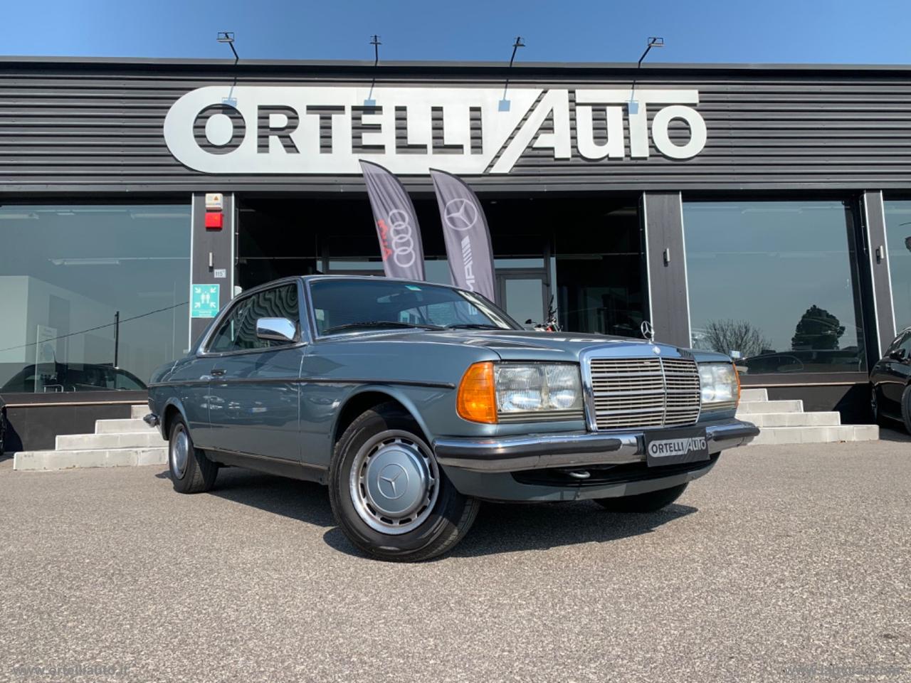 MERCEDES-BENZ 230 C AUTOMATICA DA COLLEZIONE