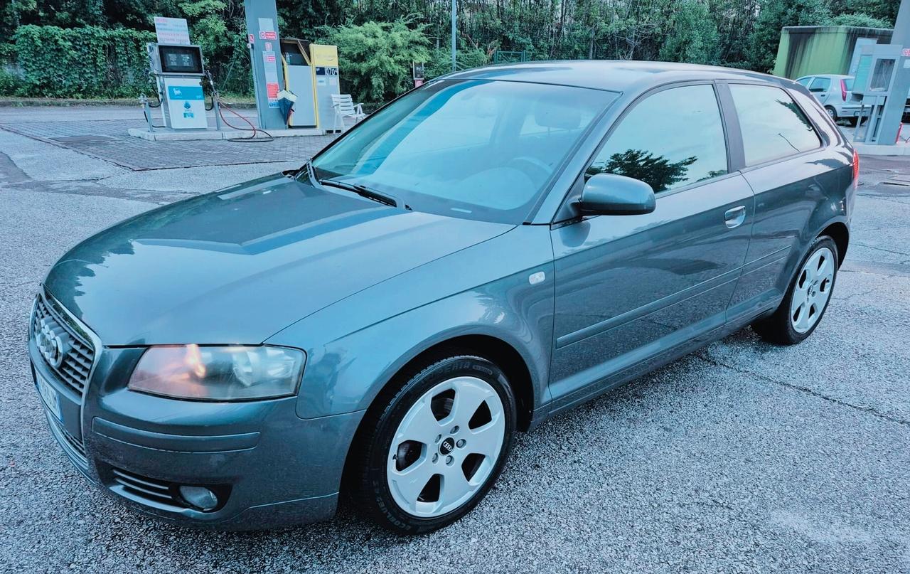 Audi A3 1.6 16V FSI Ambition NEOPATENTATI