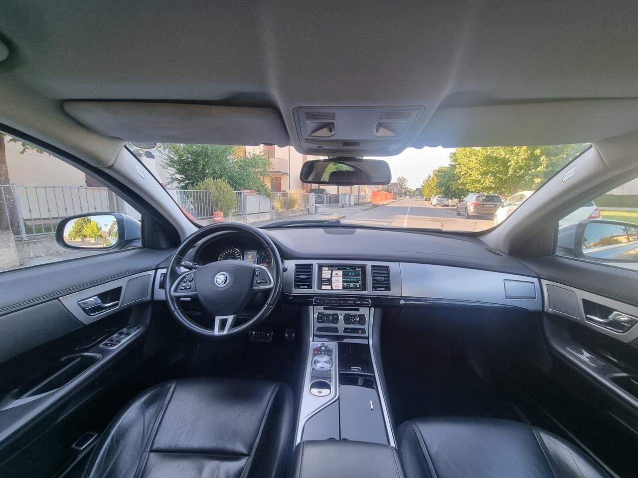 Jaguar XF 2.2 D 200 CV Luxury MOTORE NUOVO
