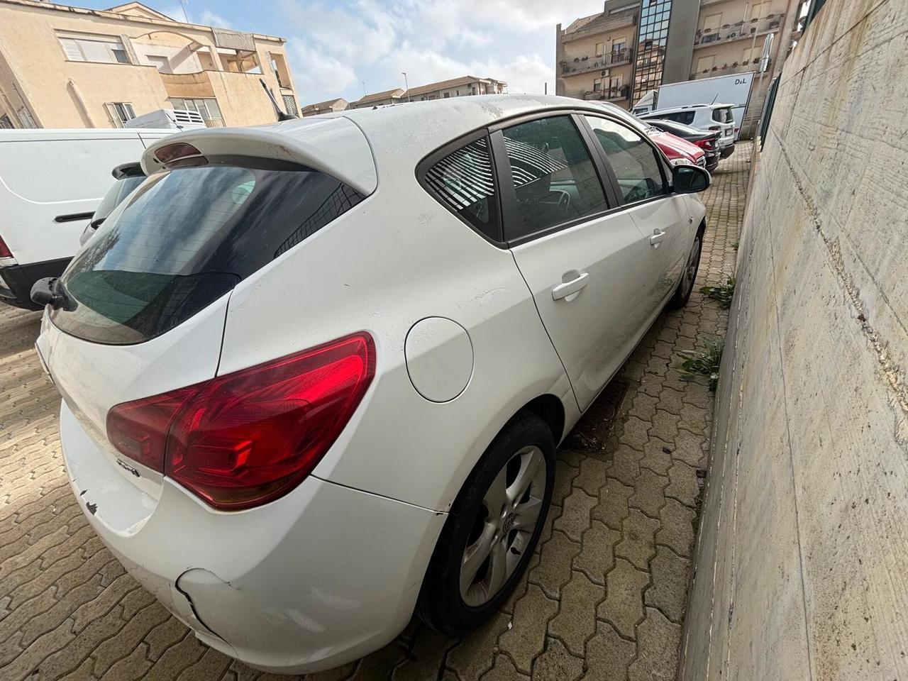 Opel Astra 1.7 CDTI 110CV 5 porte Cosmo