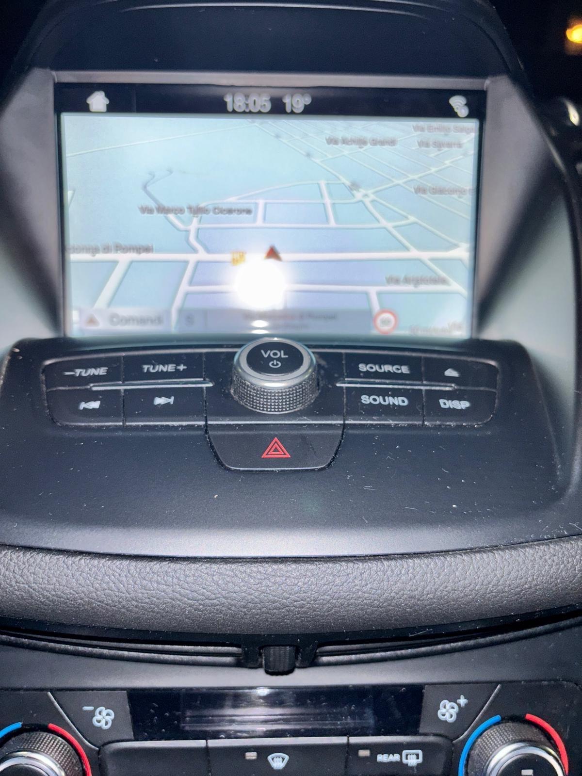 Ford Kuga 1.5 TDCI 120 CV S&S 2WD Titanium