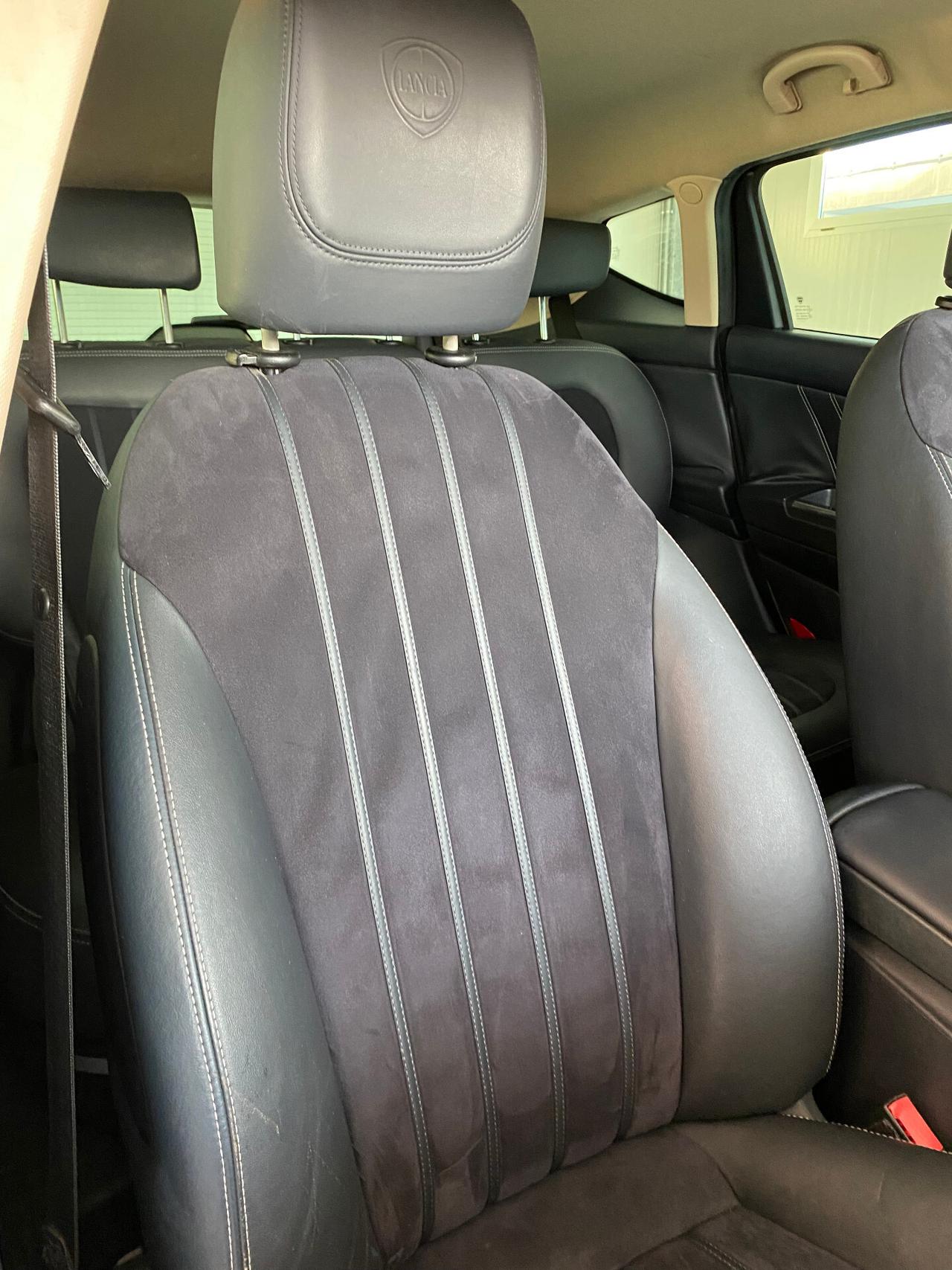 Lancia Delta 1.6 MJT DPF Silver