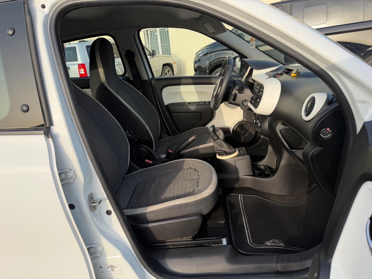 Renault Twingo 1.0 benzina 5 porte 2015