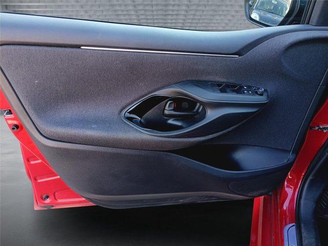 TOYOTA Yaris 4ª serie 1.5 Hybrid 5 porte Lounge