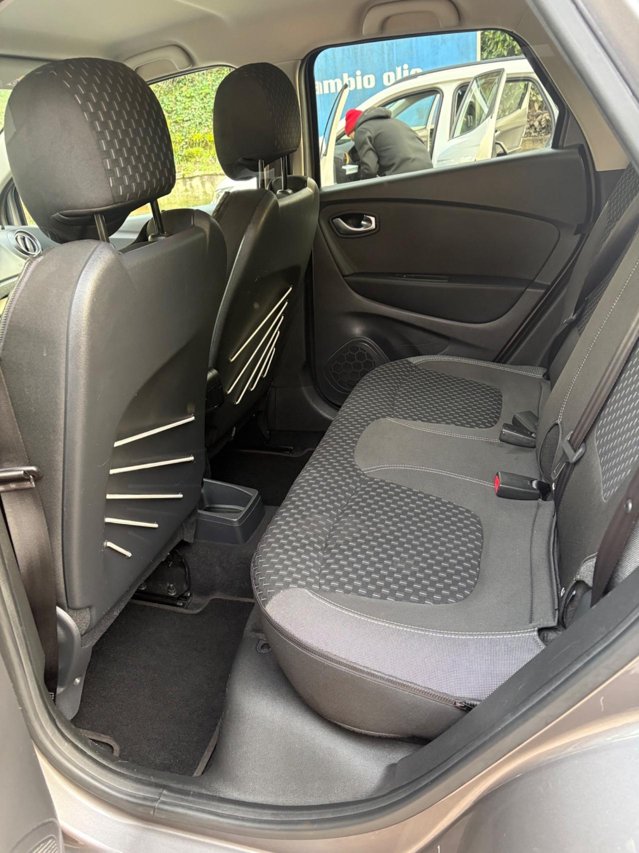 Renault Captur 1.5 dci anno 2017 km soli 108 mila