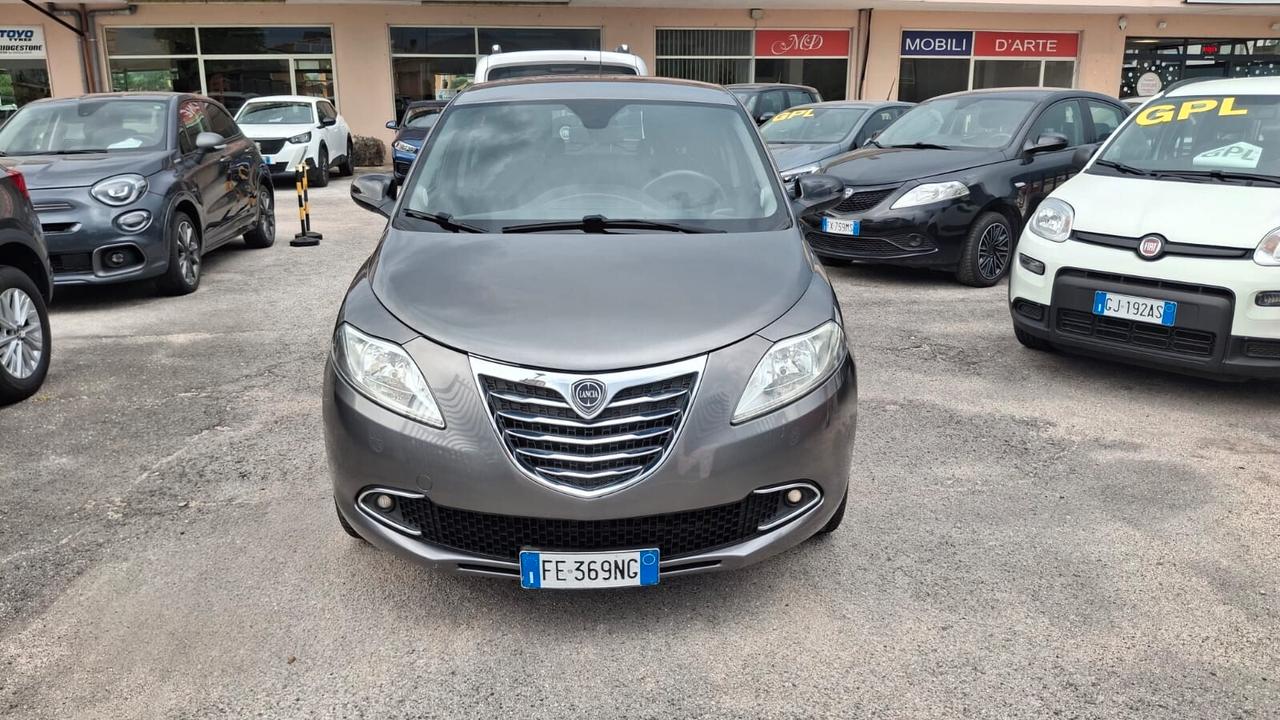 Lancia Ypsilon 1.2 69 CV 5 porte Gold