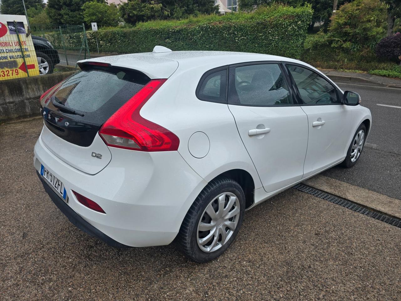 Volvo V40 D2