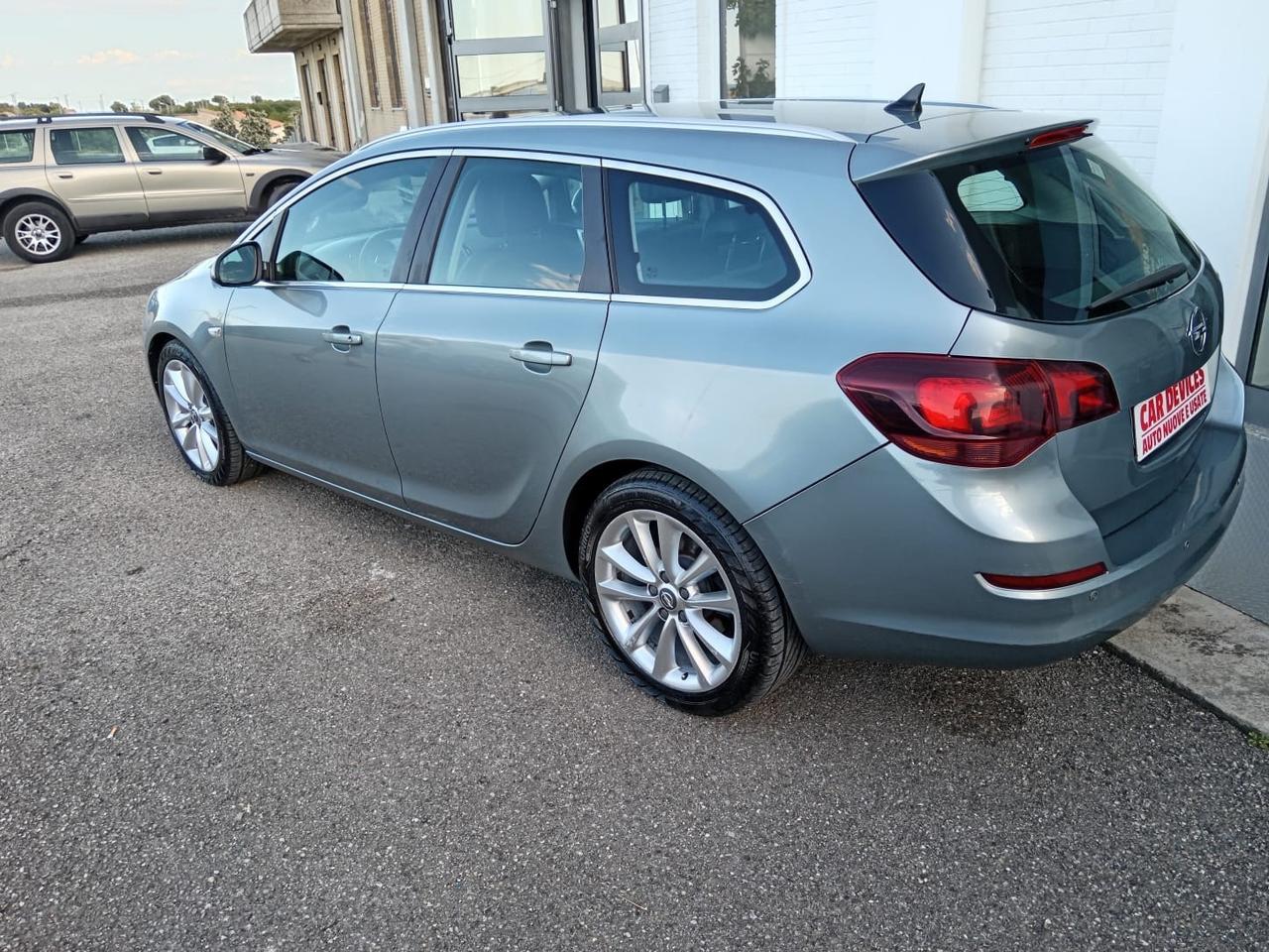 Opel Astra -GARANZIA-NEOPATENTATI