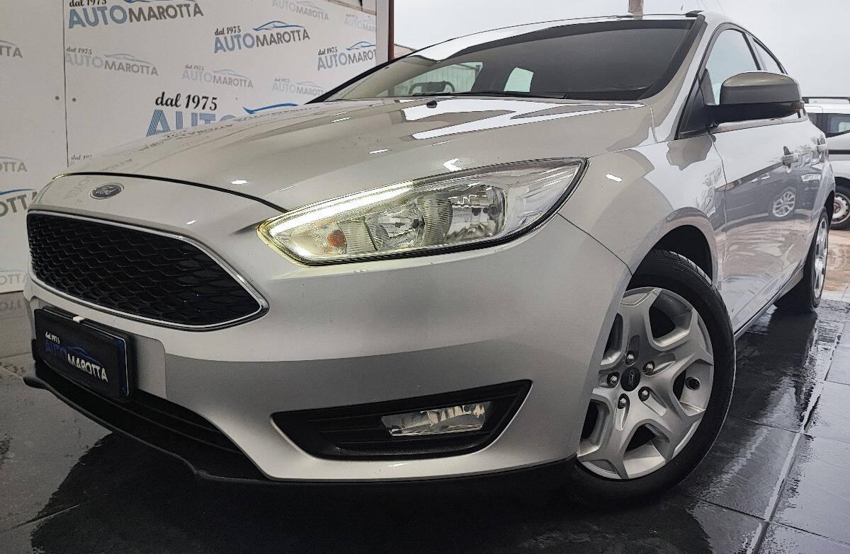 Ford Focus 1.5 tdci Titanium s&s 95cv 5p NEOPATENTATI!