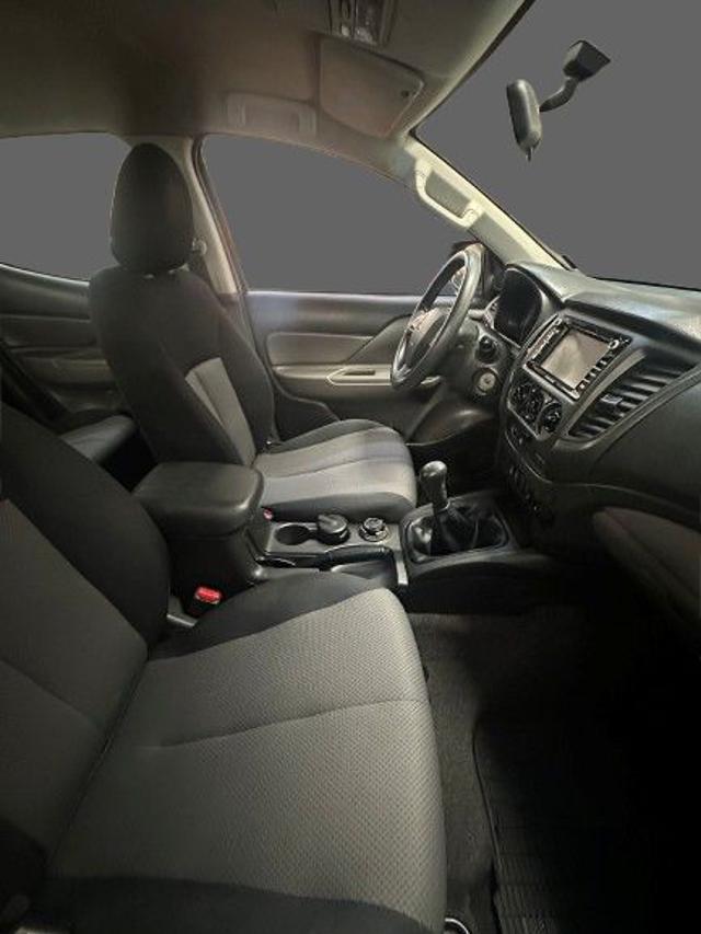 MITSUBISHI L200 2.4 DI-D/154CV Double Cab Invite