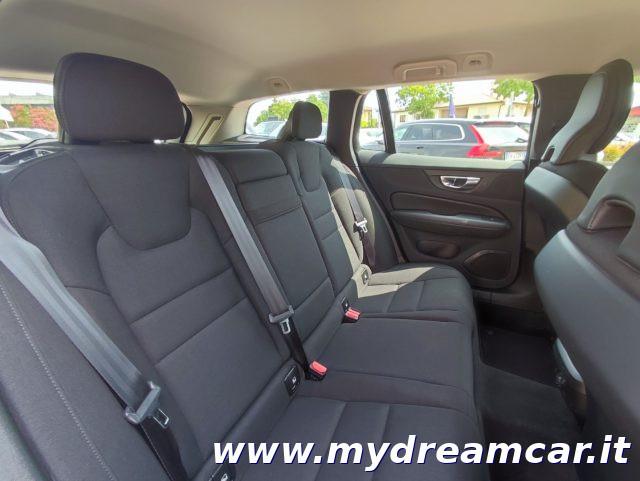 VOLVO V60 B4 (d) Geartronic Momentum Business