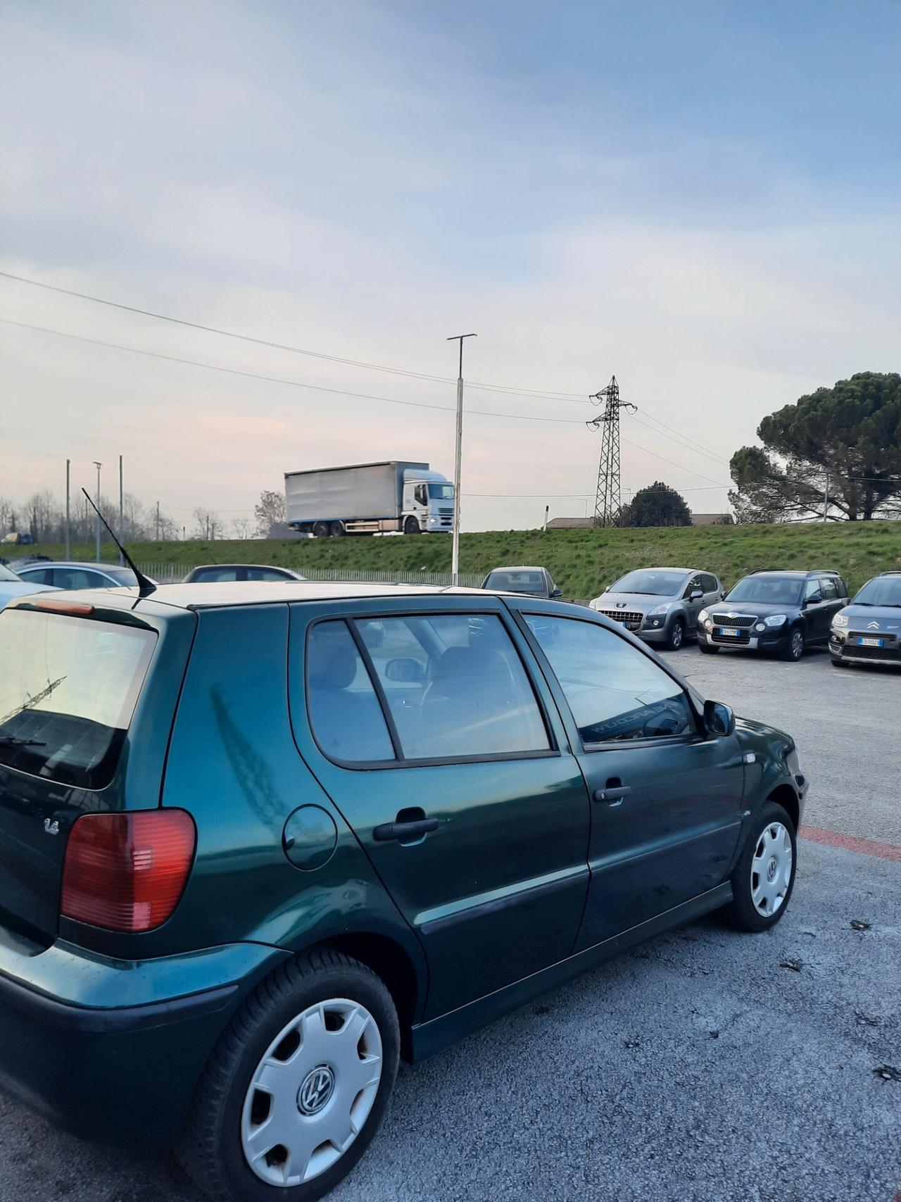 Volkswagen Polo 1.4 cat 5 porte Comfortline Air