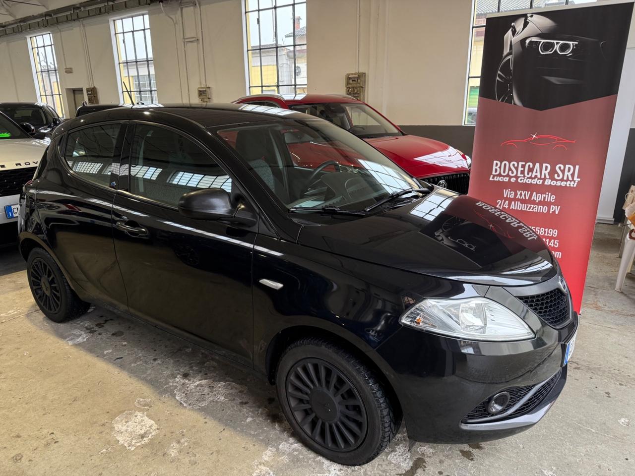 Lancia Ypsilon 1.2 69 CV 5 porte GPL Ecochic Black and Noir