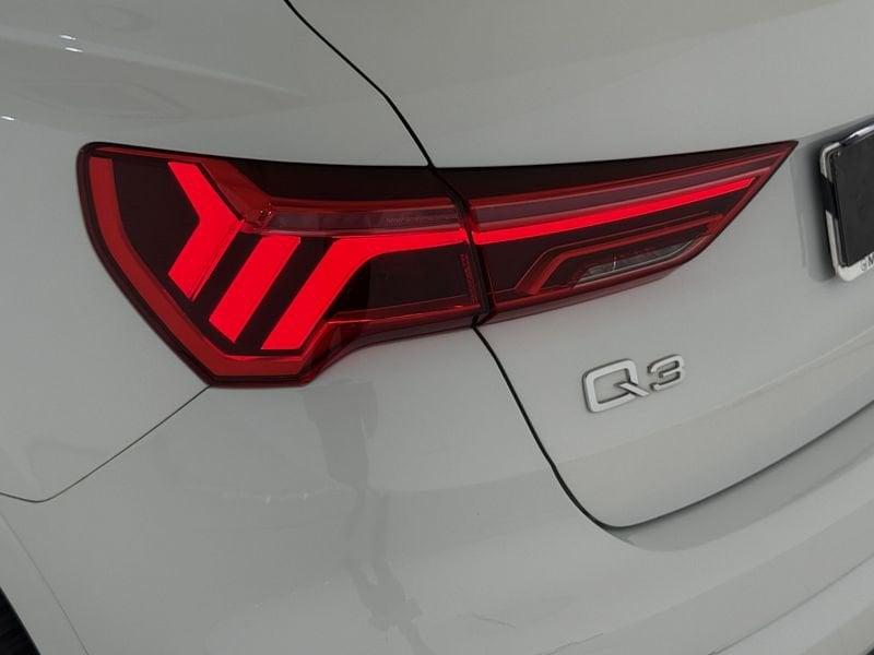 Audi Q3 40 TDI quattro S tronic S Line Edition