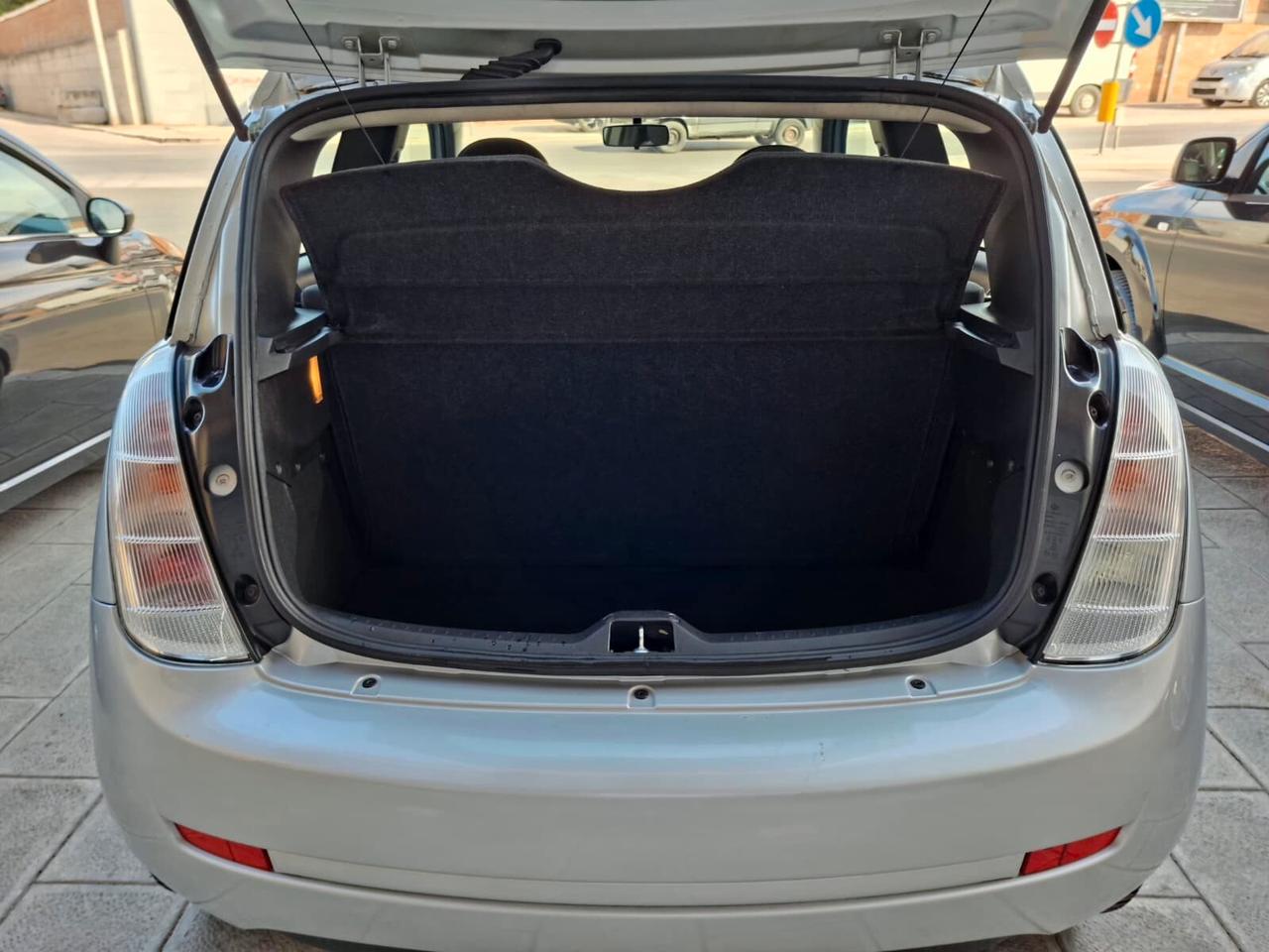 Lancia Ypsilon 1.4 60cv Oro 2010