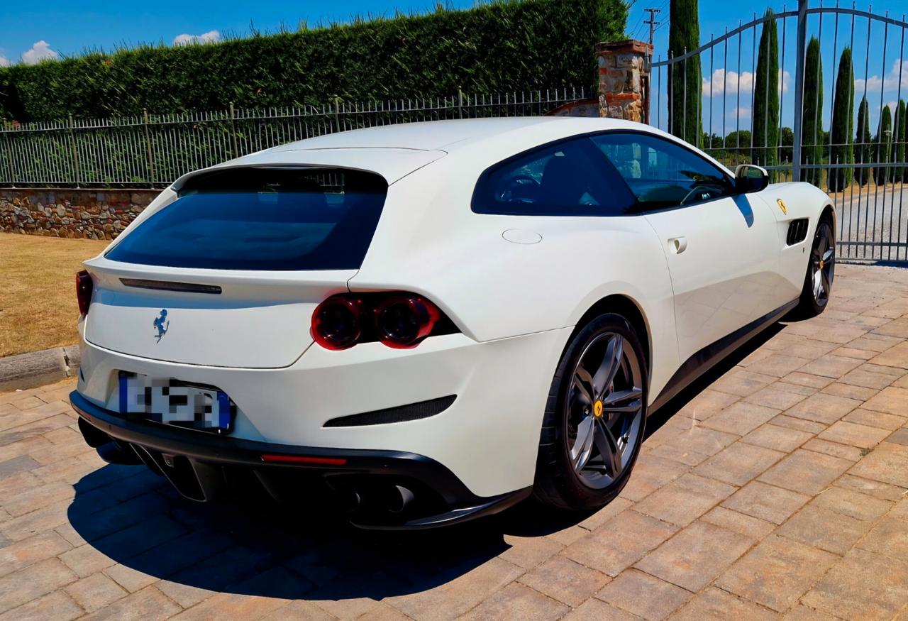 Ferrari GTC4 Lusso GTC4Lusso
