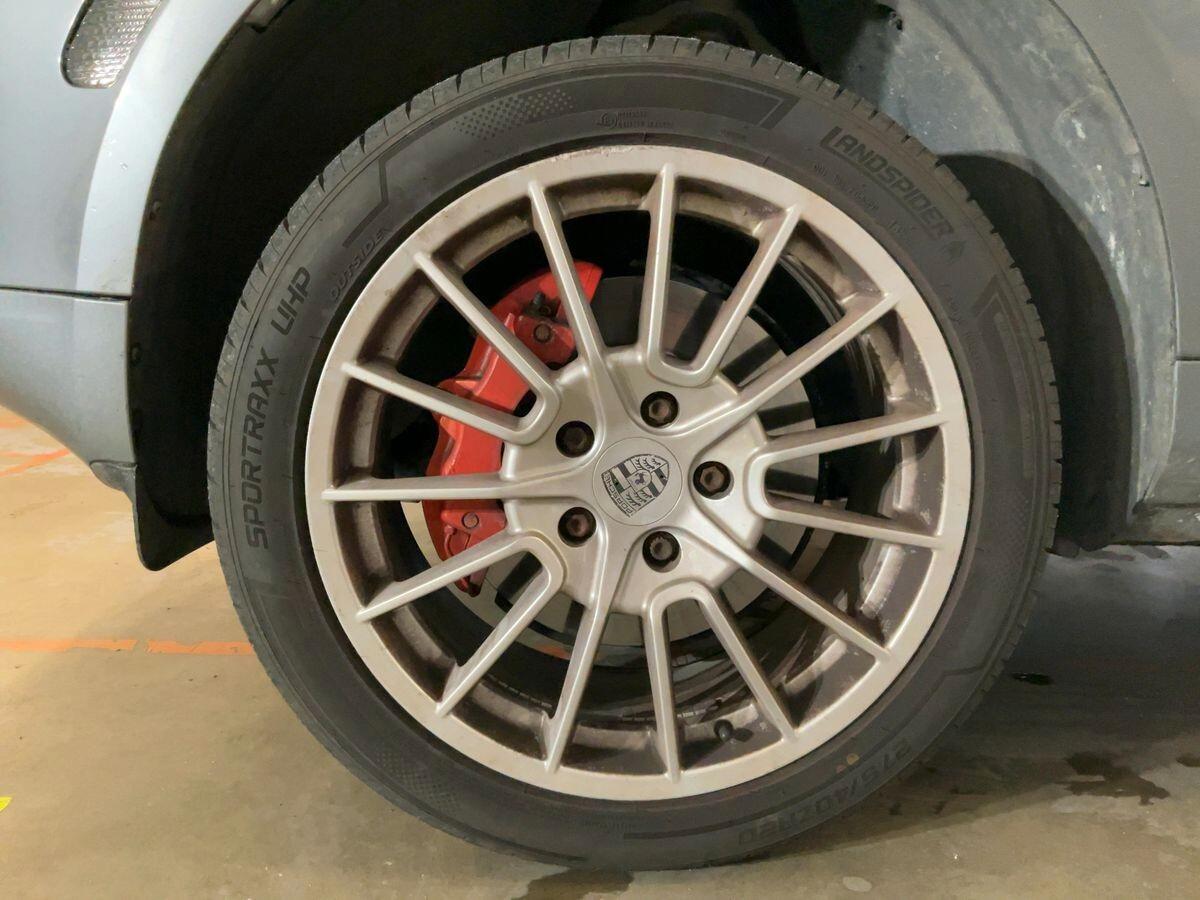 Porsche Cayenne 4.5 cat Turbo S