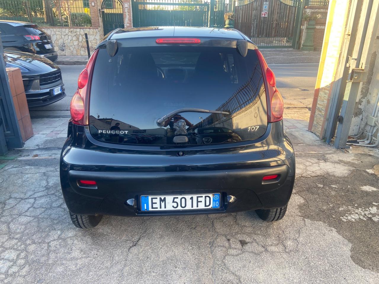 Peugeot 107 1.0 68CV 5p. Urban Move
