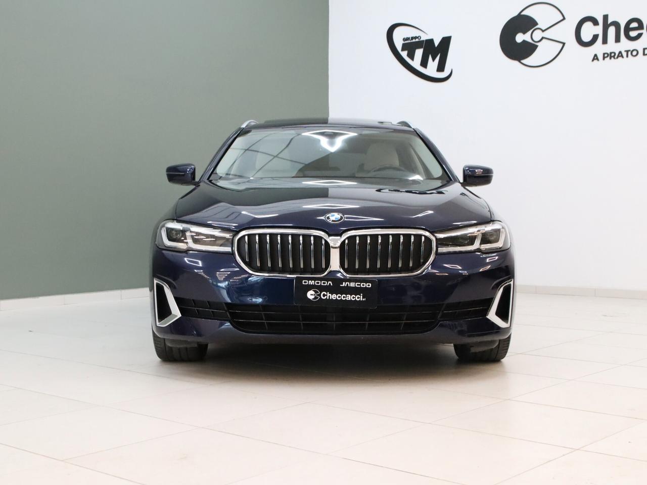 BMW 530d Serie 5 Touring Luxury mhev 48V auto IVA ESPOSTA