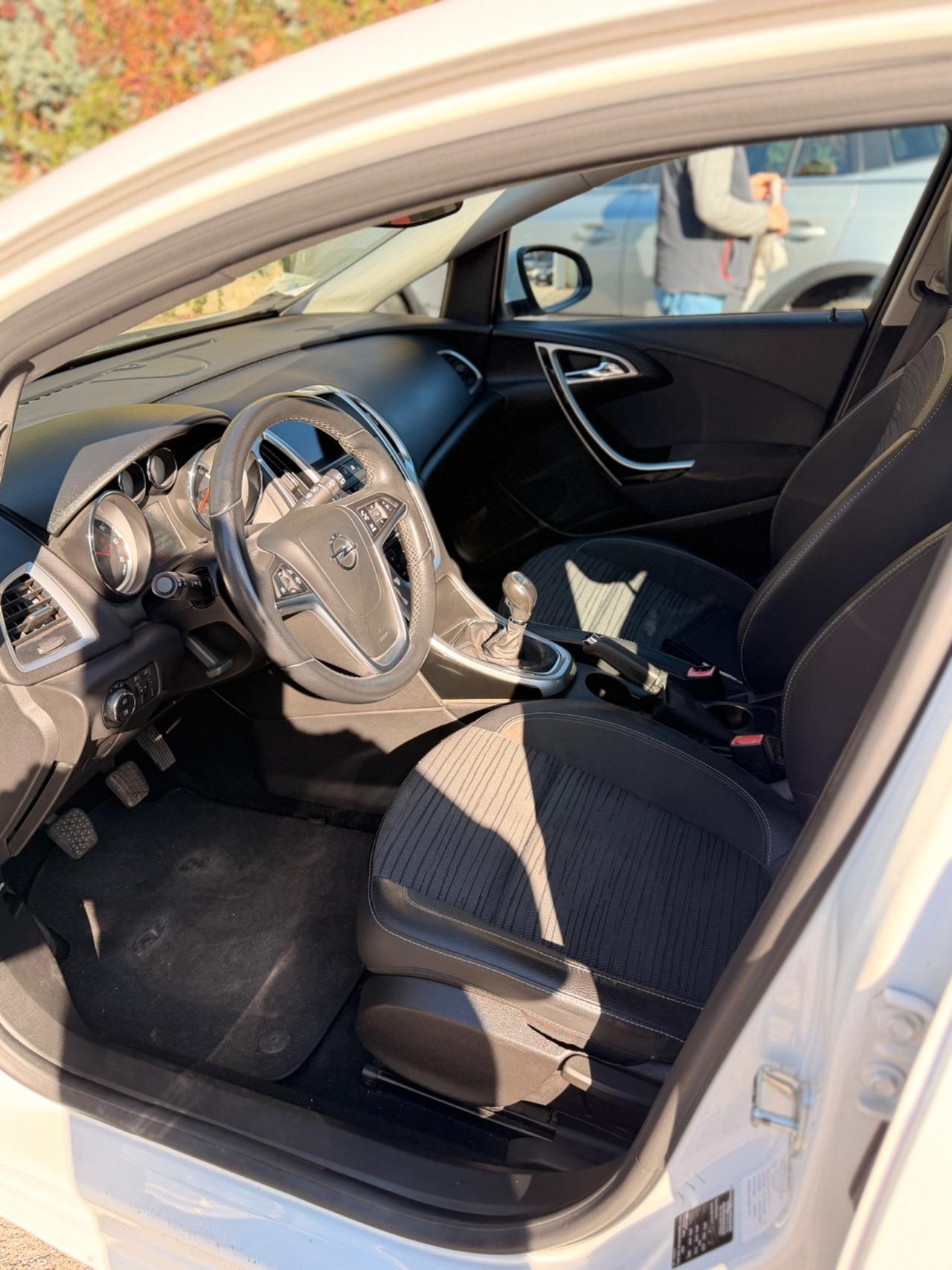 Opel Astra 1.6 CDTI euro6 Neopatentati €2850
