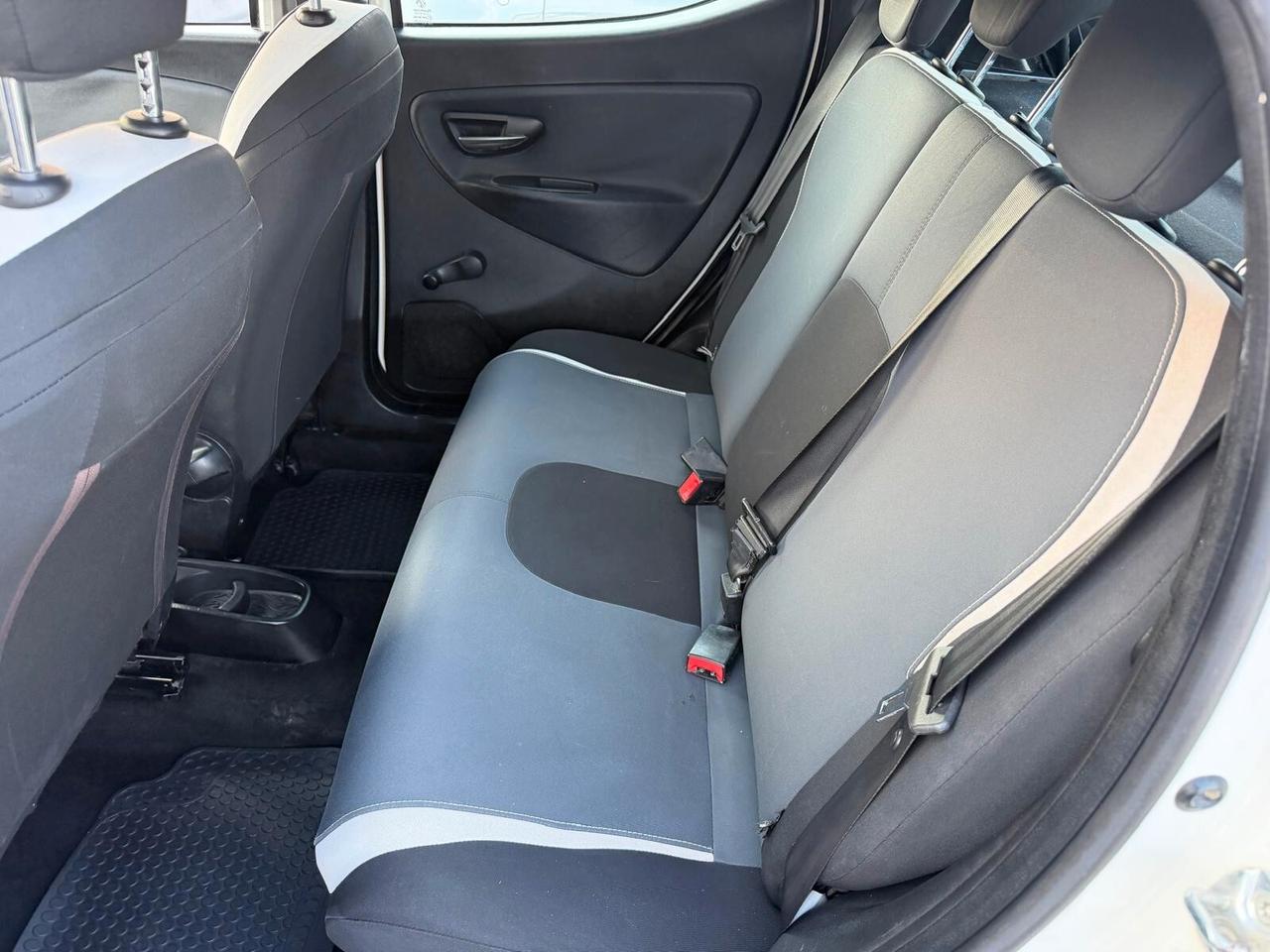 Lancia Ypsilon 1.2 69 CV 5 porte Elefantino-2015