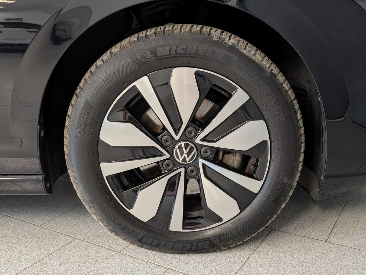 Volkswagen golf viii 2.0 TDI 150cv DSG Life Move