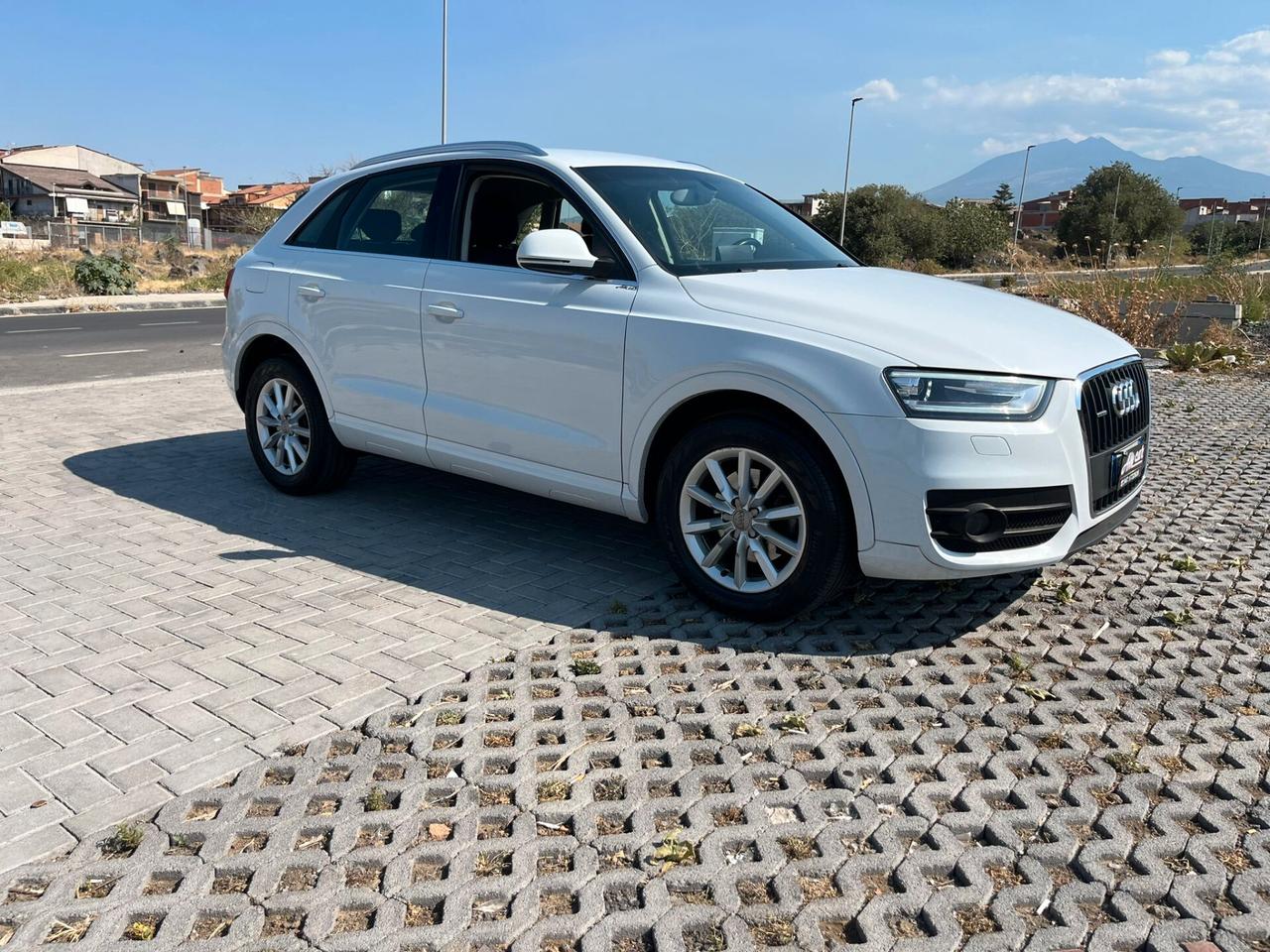 Audi Q3 2.0TDI QUATTRO CONDIZIONI DA VETRINA 2014