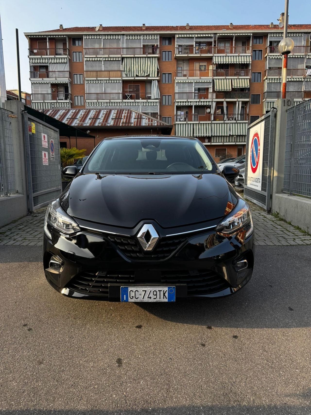 Renault Clio Full Hybrid E-Tech 140 CV 5 porte Initiale Paris