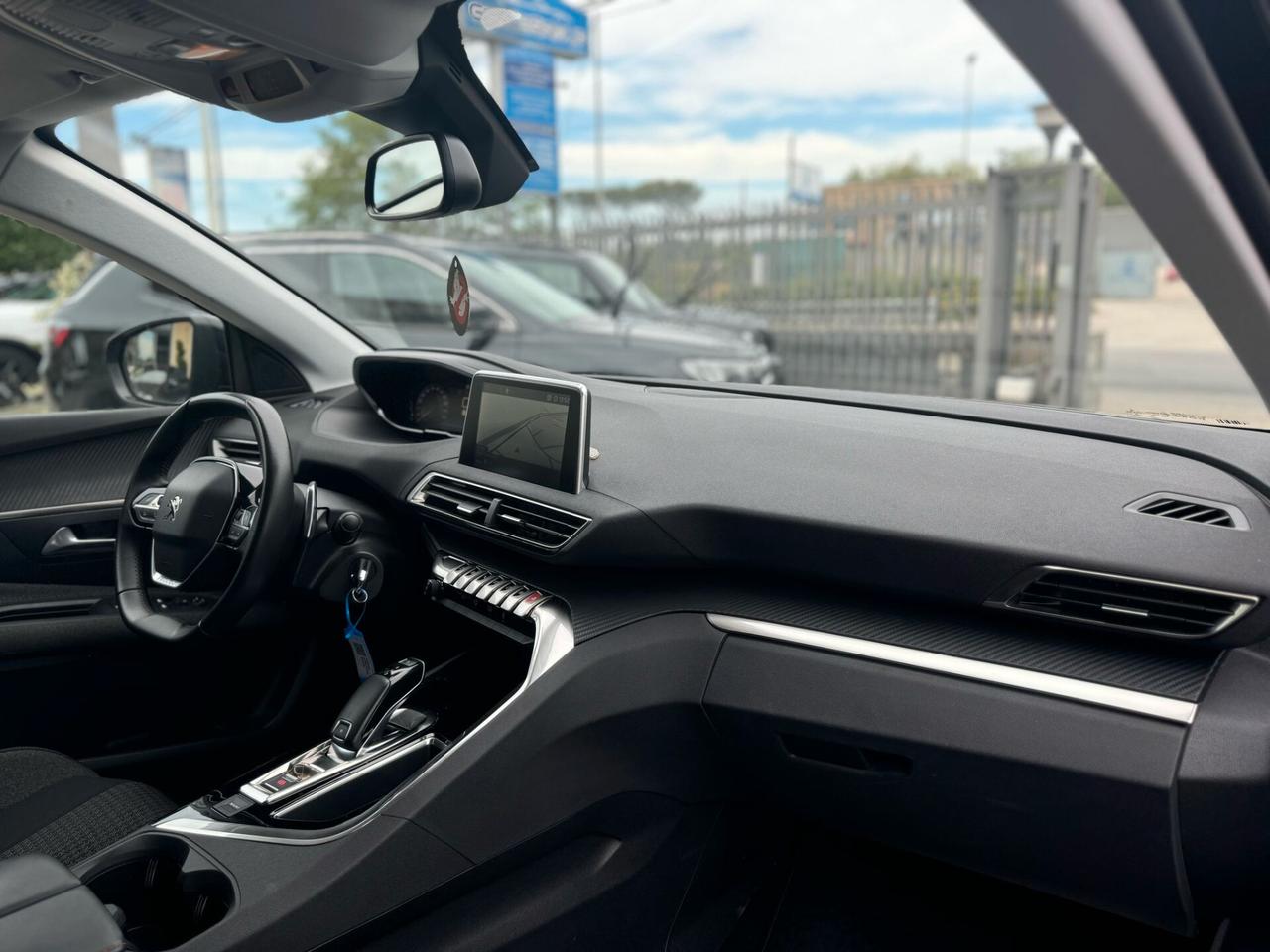 Peugeot 3008 Allure Pack CAMBIO AUTOMATICO