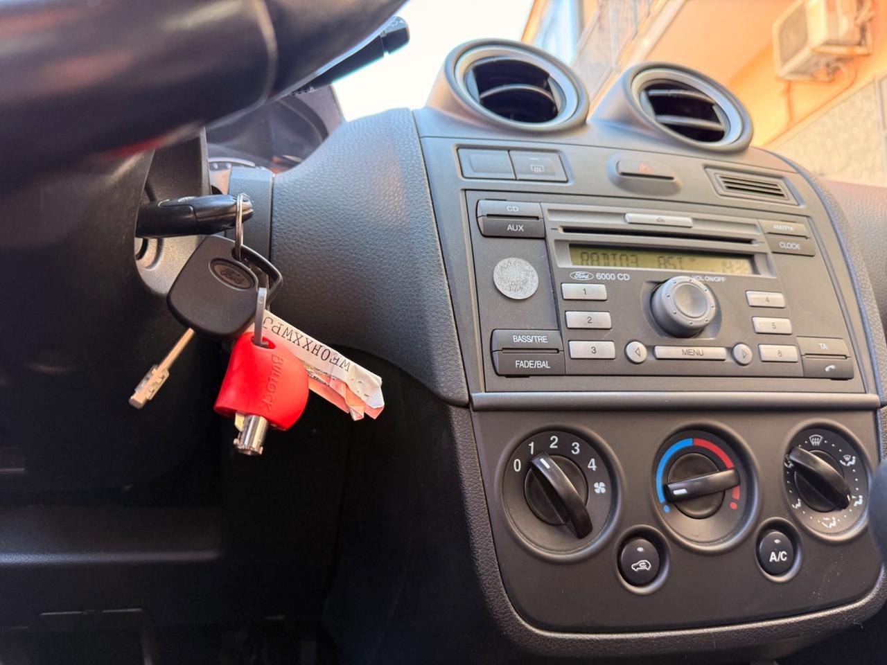 Ford Fiesta Restyling 1.4 TDCi 5p. Titanium Full Perfett