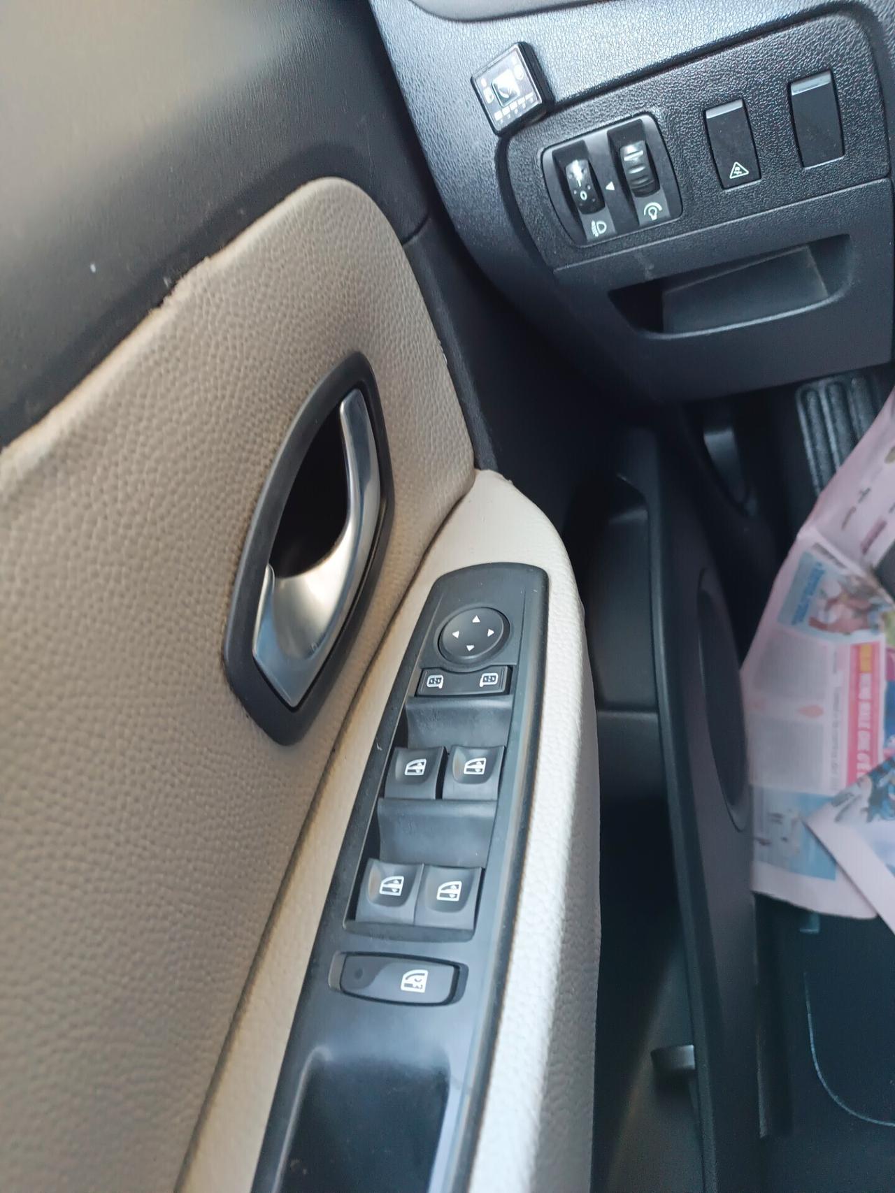 Renault Scenic Scénic X-Mod 1.6 GPL Dynamique