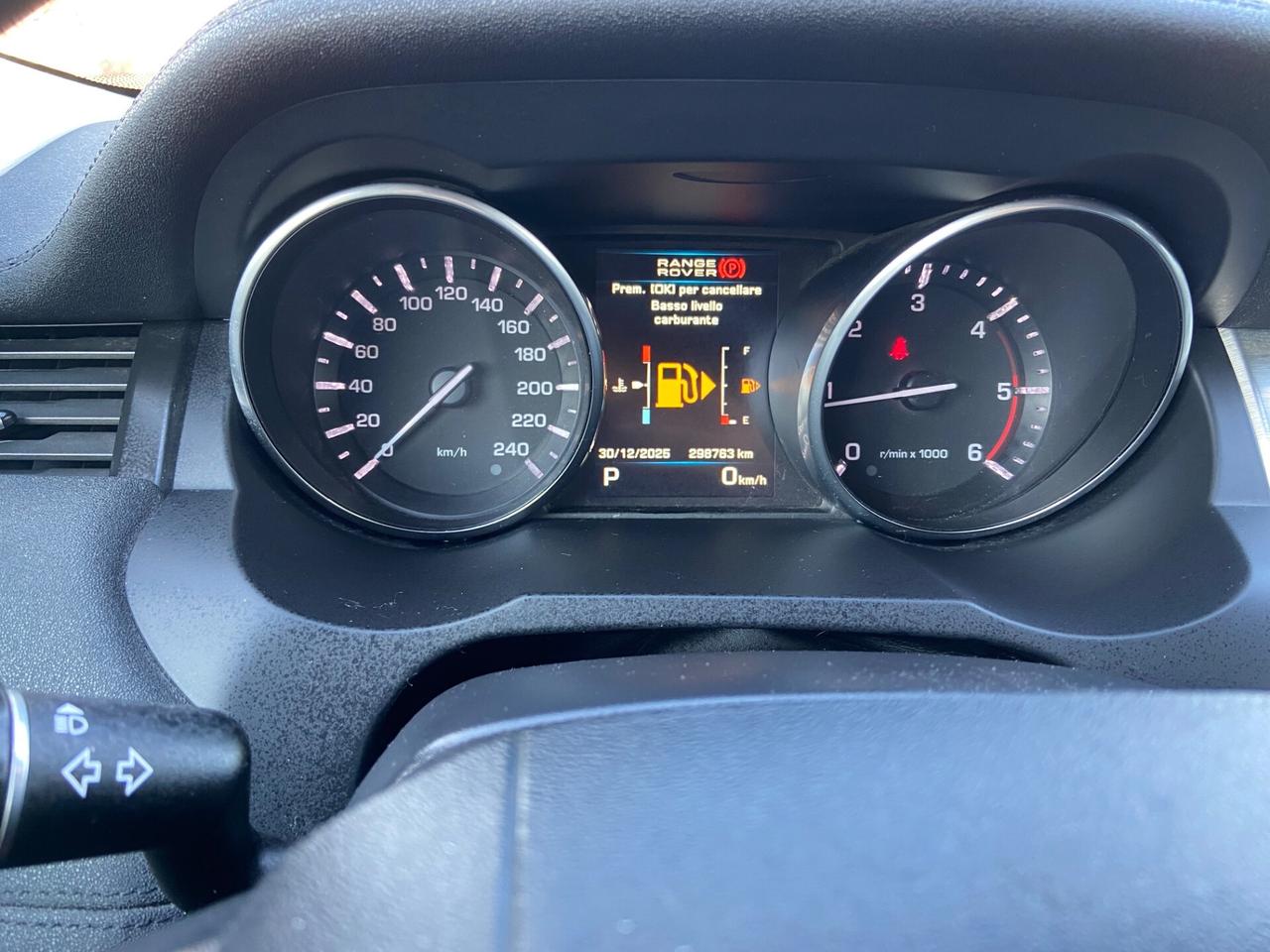 Land Rover Range Evoque 2.2 TD4 5p. Pure