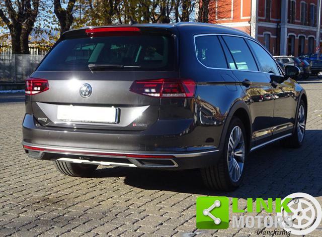 VOLKSWAGEN Passat Alltrack 2.0 BiTDI 4Motion DSG 240CV Garantita