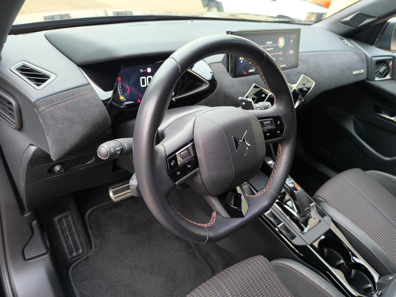 Ds DS3 3 Crossback PureTech 155 aut. Performance Line