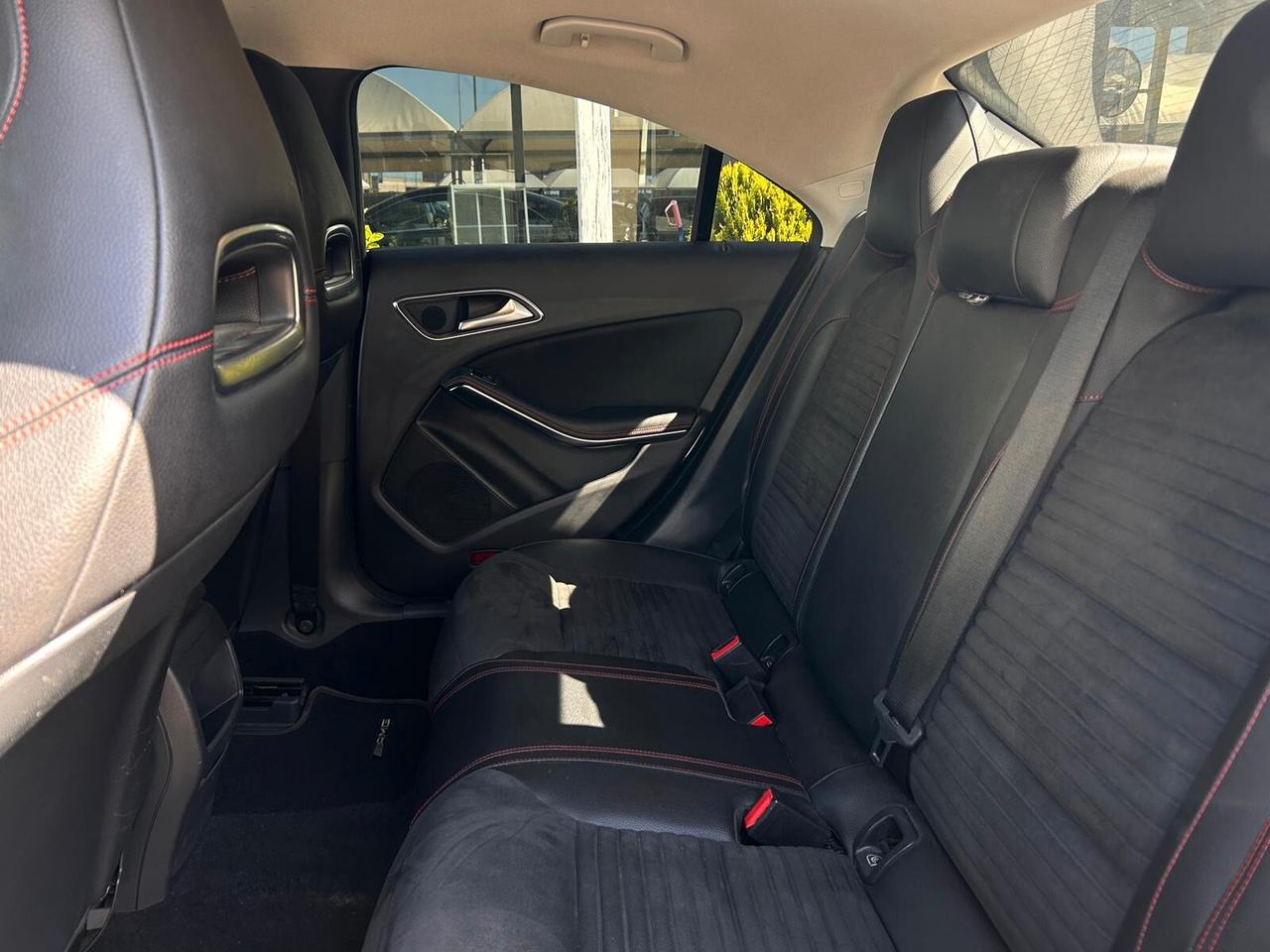 Mercedes-benz CLA 200 d 4Matic Automatic Premium AMG