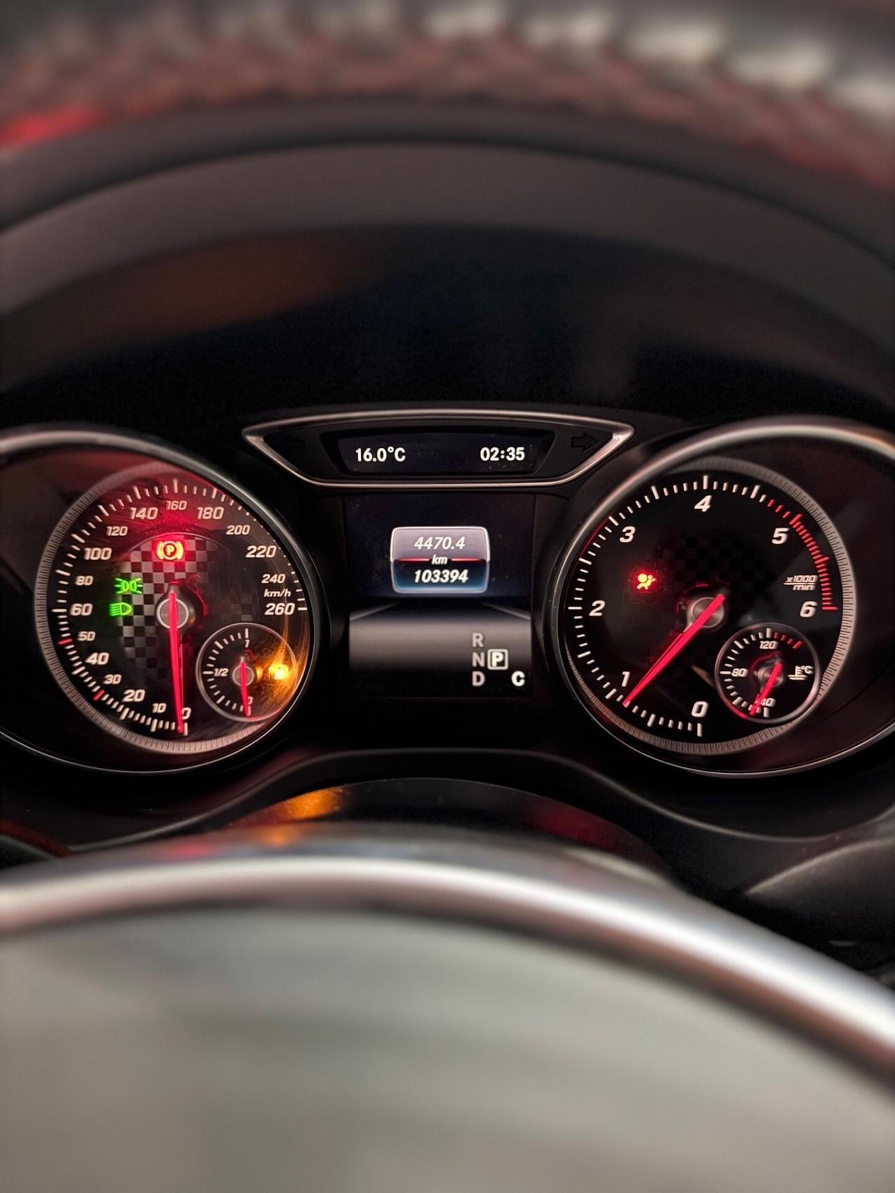 Mercedes-benz A 160 A 160 d Premium AMG