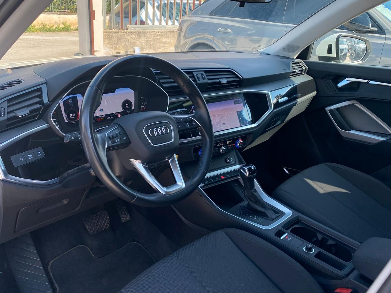 Audi Q3 S line edition 2.0 TDI 150CV s-tronic 35