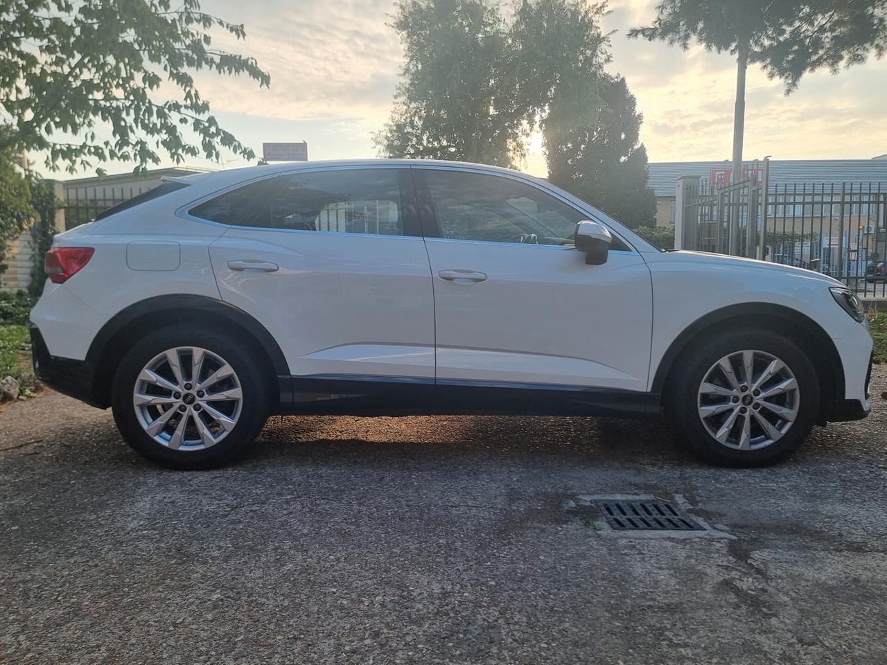 Audi Q3 SPB 35 TFSI S tronic Business Plus