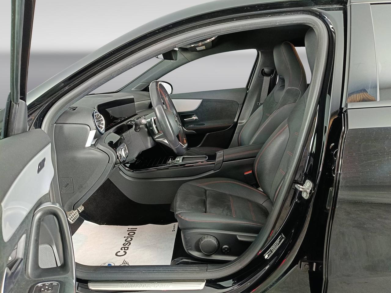 Mercedes-Benz Classe A - W177 2023 - A 180 d AMG Line Advanced Plus auto