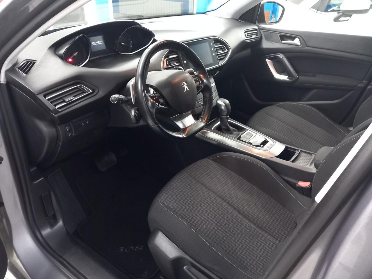 Peugeot 308 sw automatica anno 2019 1.5 diesel 63 mila km