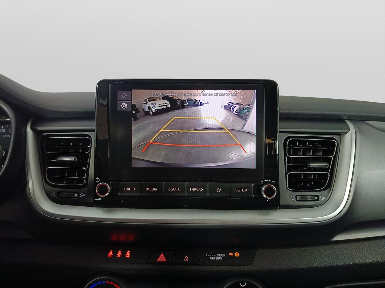 KIA Stonic - Stonic 1.2 dpi Urban Techno&Design Pack 84cv