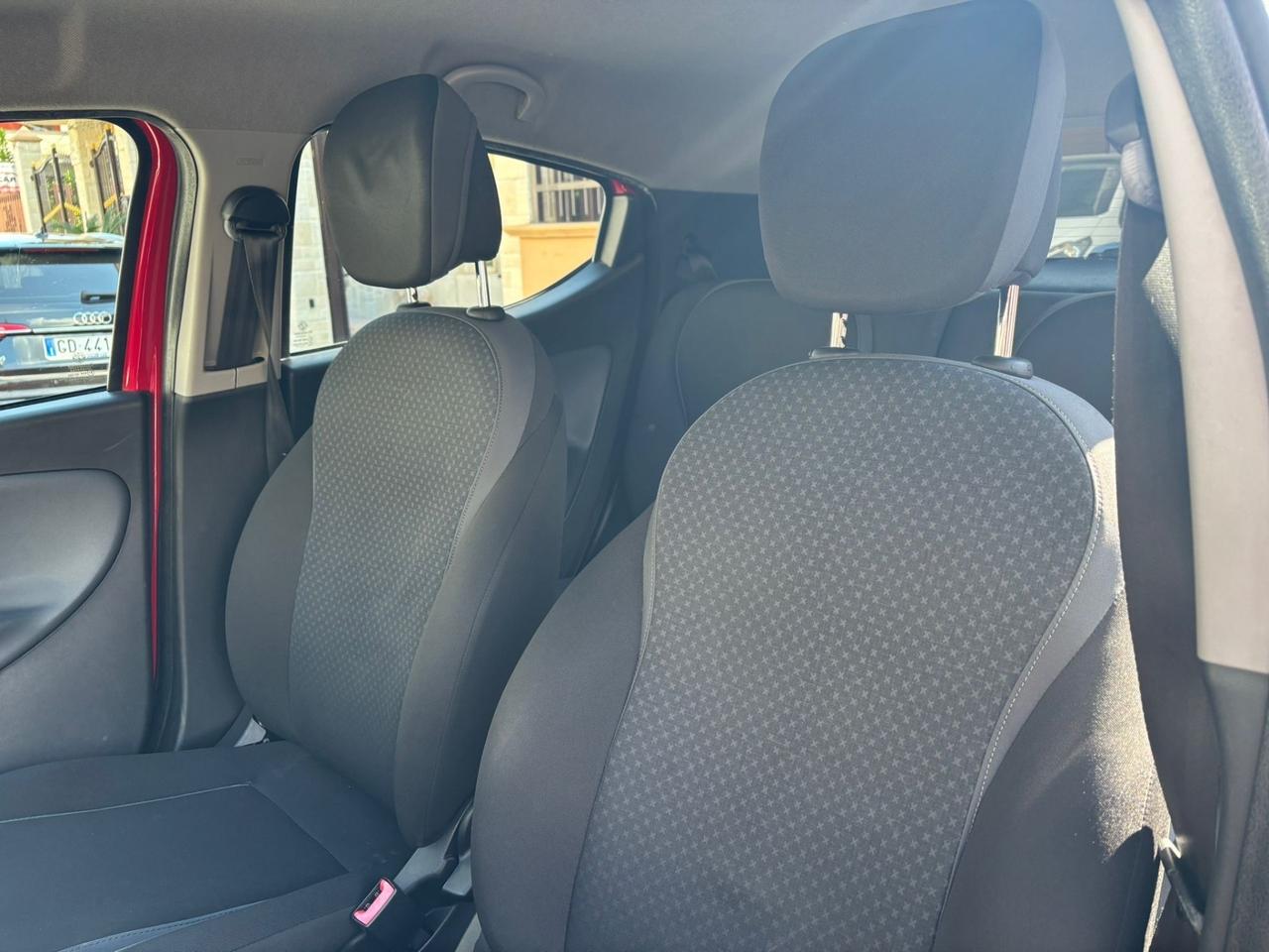Lancia Ypsilon 0.9 TwinAir 85 CV 5 porte Metano Ecochic Platinum