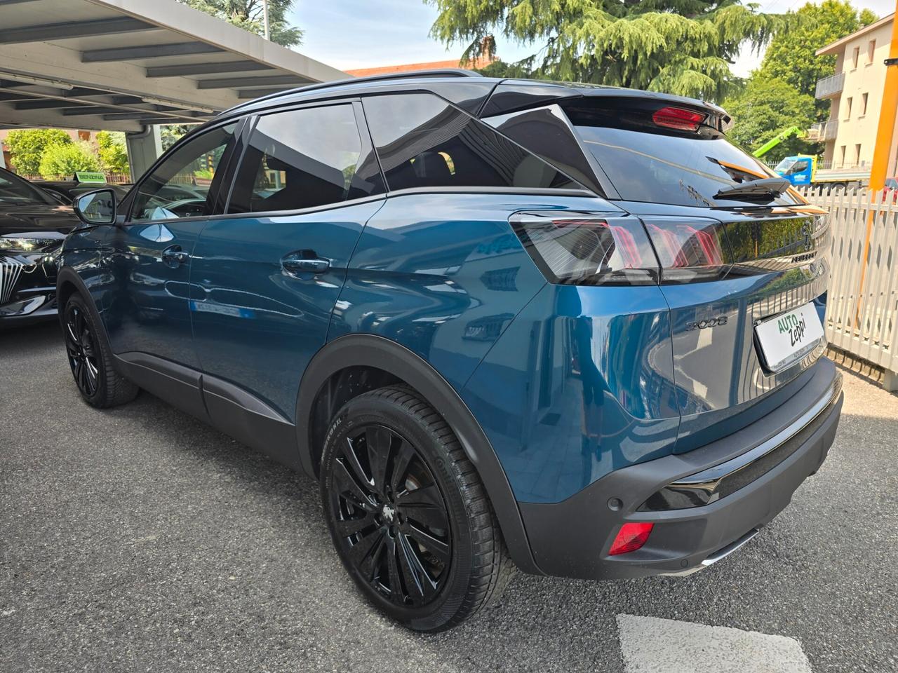 Peugeot 3008 1.5 Bluehdi 130cv GT-Pack EAT8 / 19"+CAMERA 360